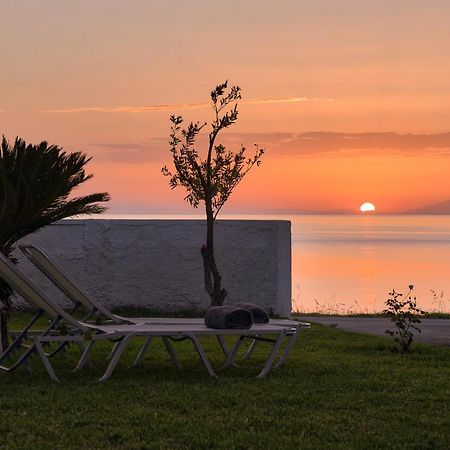 אליקאנאס Vrachos Holiday Home מראה חיצוני תמונה