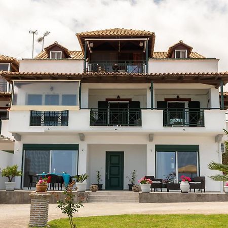 אליקאנאס Vrachos Holiday Home מראה חיצוני תמונה