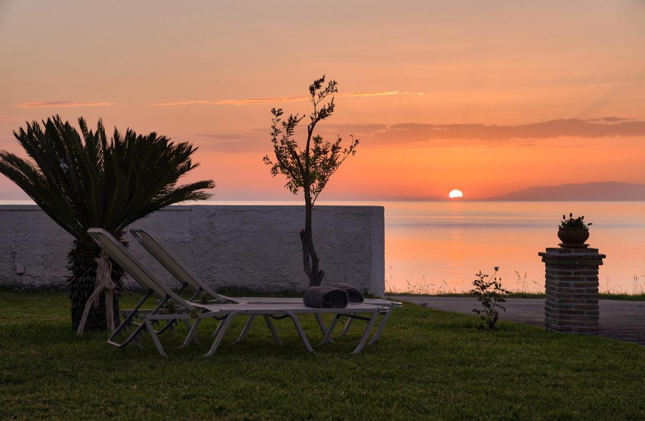 אליקאנאס Vrachos Holiday Home מראה חיצוני תמונה