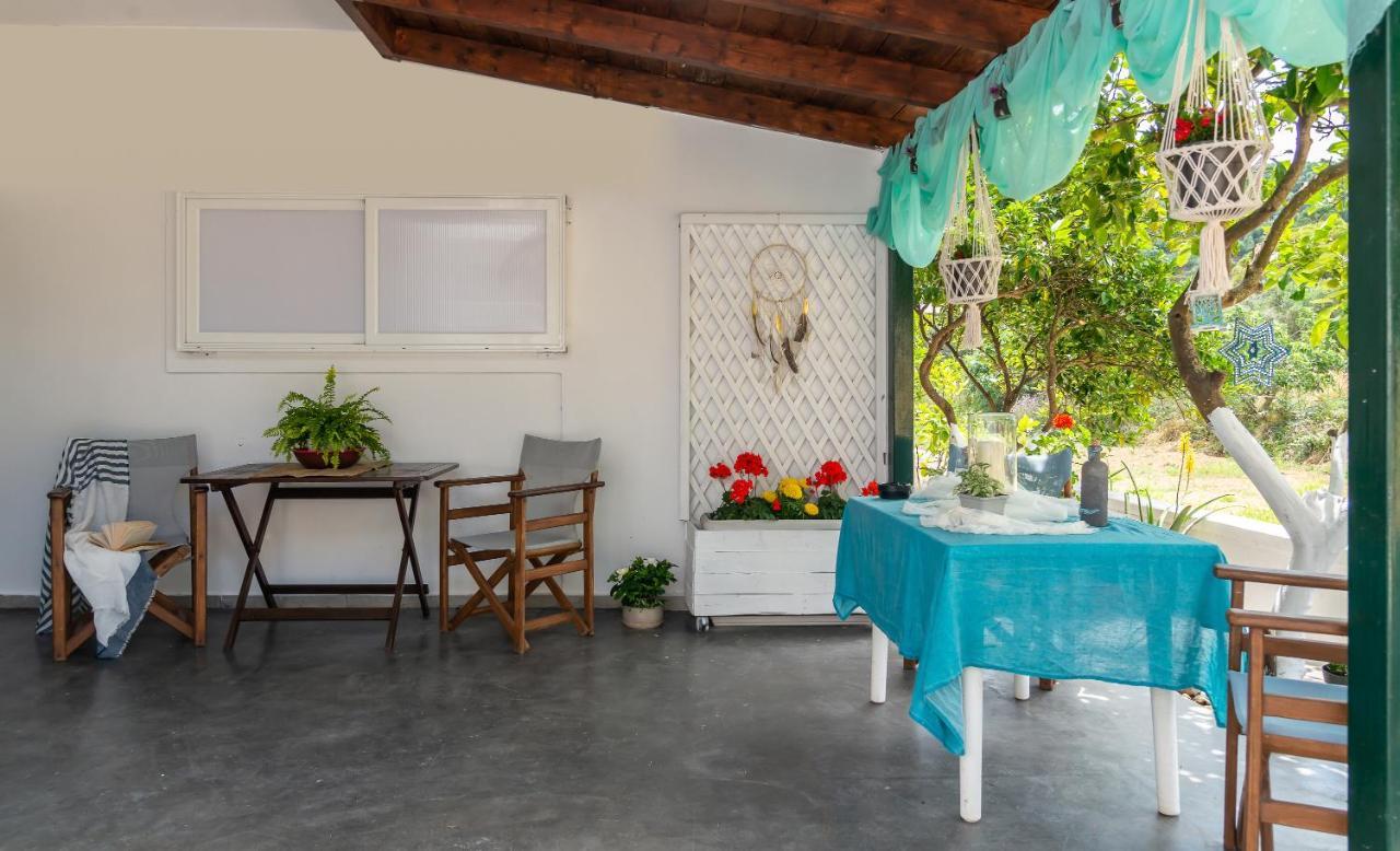 אליקאנאס Vrachos Holiday Home מראה חיצוני תמונה